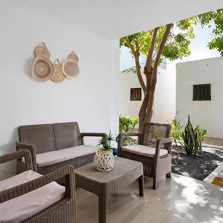 Romance بويرتو ذيل كارمين